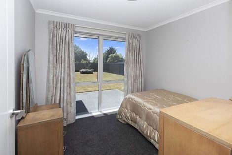 Photo of property in 215 Mairehau Road, Burwood, Christchurch, 8083