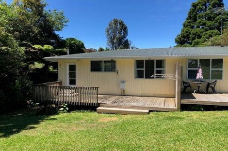 Photo of property in 2/1 Bronwyn Place, Torbay, Auckland, 0630