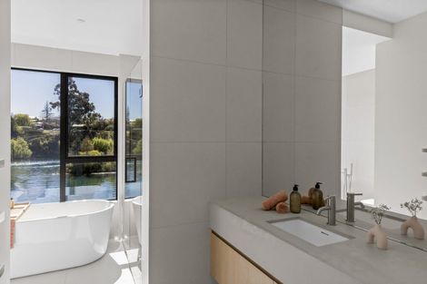Photo of property in 11 William Rees Place, Kawarau Falls, Queenstown, 9300