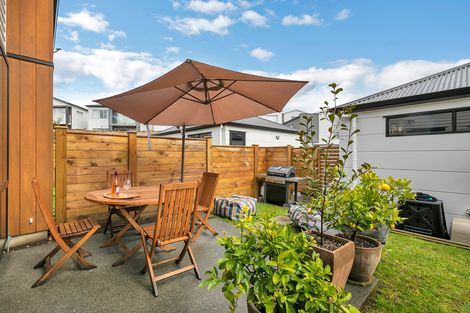 Photo of property in 136 Hobsonville Road, Hobsonville, Auckland, 0618
