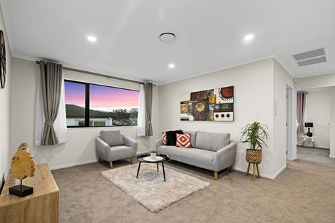 Photo of property in 13 San Prospero Crescent, Henderson, Auckland, 0612