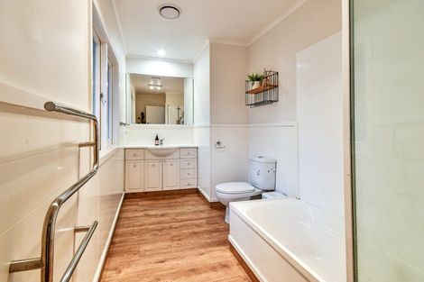 Photo of property in 6 Church Street, Tuakau, 2121