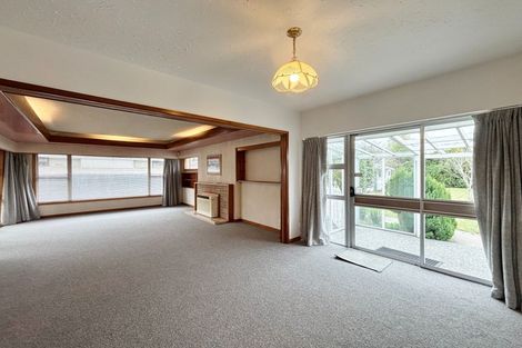 Photo of property in 8 Fatima Street, Redwood, Christchurch, 8051