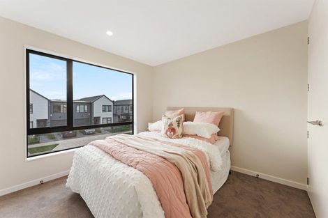 Photo of property in 4 Babos Avenue, Kumeu, 0810
