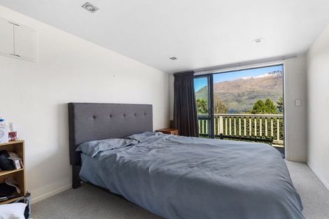 Photo of property in 5 Williams Street, Sunshine Bay, Queenstown, 9300