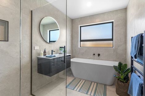 Photo of property in 18 Salkeld Place, Woodend, 7610