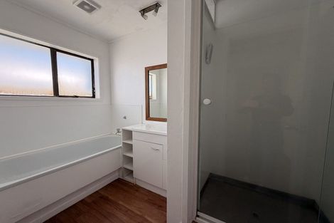 Photo of property in 2/35 Palliser Lane, Browns Bay, Auckland, 0630