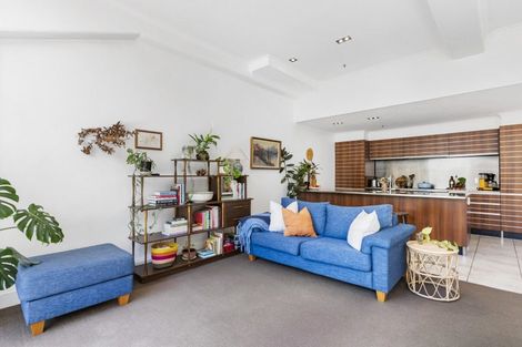 Photo of property in Augusta Apartments, 9/254 Willis Street, Te Aro, Wellington, 6011