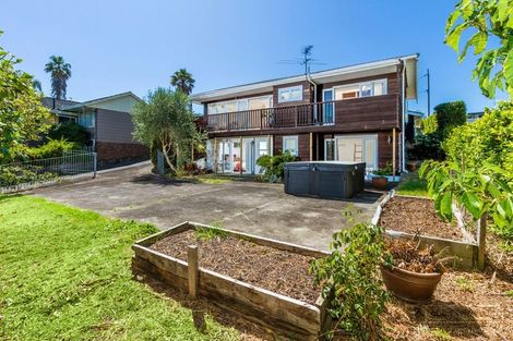 Photo of property in 308 Hurstmere Road, Takapuna, Auckland, 0622
