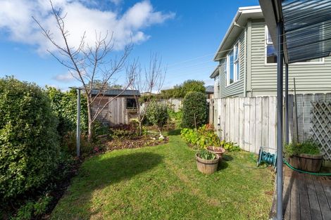 Photo of property in 1a Chester Road, Tawa, Wellington, 5028
