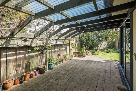 Photo of property in 8 Leigh Place, Paraparaumu Beach, Paraparaumu, 5032
