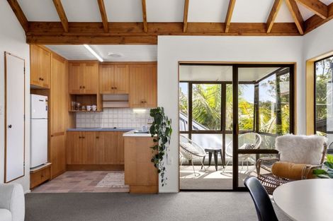 Photo of property in 62 Wairoa Road, Narrow Neck, Auckland, 0624