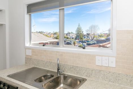 Photo of property in 12f Radnor Street, Hamilton Central, Hamilton, 3204