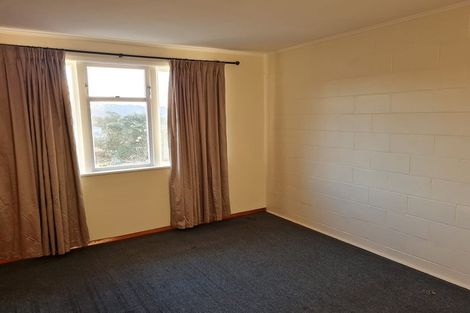 Photo of property in 66- 68 Waihora Crescent, Waitangirua, Porirua, 5024