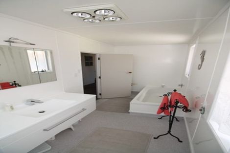 Photo of property in 12 Koreke Place, Tokoroa, 3420