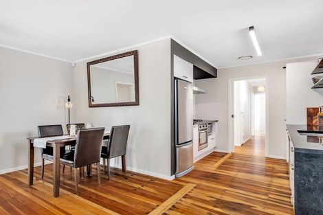 Photo of property in 90 Glendale Road, Glen Eden, Auckland, 0602