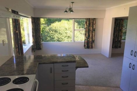 Photo of property in 41 Rimutaka Place, Titirangi, Auckland, 0604