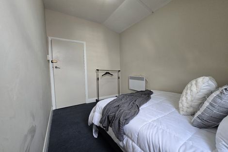 Photo of property in Rosemere Backpackers, 6 Macdonald Crescent, Te Aro, Wellington, 6011