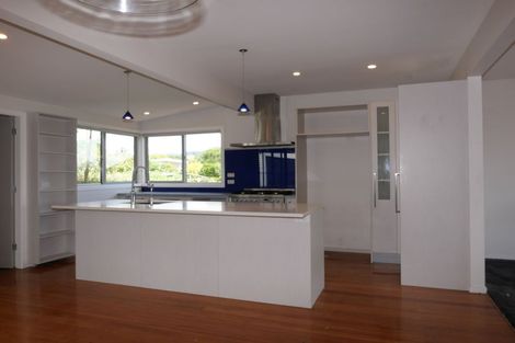 Photo of property in 11 Kotare Street, Waikanae, 5036