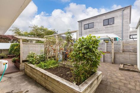 Photo of property in 47d Record Street, Fitzroy, New Plymouth, 4312