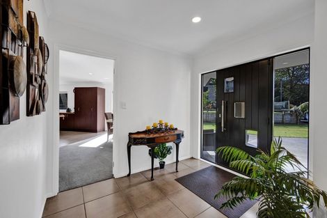 Photo of property in 2 Junction Street, Welbourn, New Plymouth, 4310