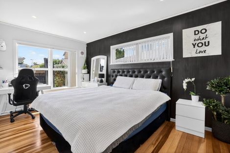 Photo of property in 1/7a Corunna Road, Milford, Auckland, 0620