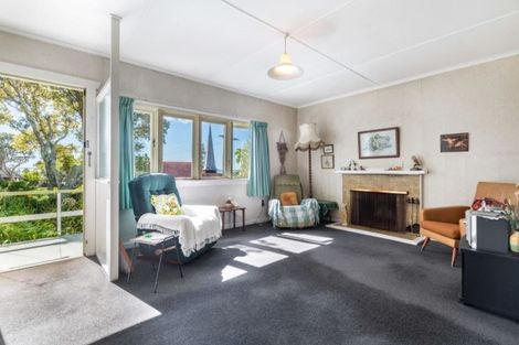 Photo of property in 8 Park Rise, Campbells Bay, Auckland, 0630