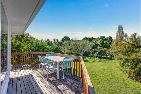 Photo of property in 42 Koraha Road, Kumeu, 0892
