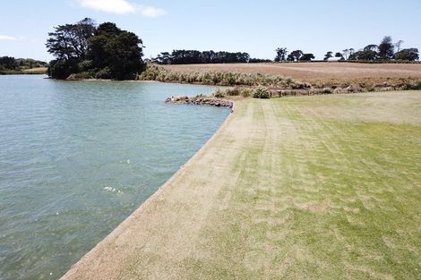 Photo of property in 12 Keven Road, Clarks Beach, Pukekohe, 2679