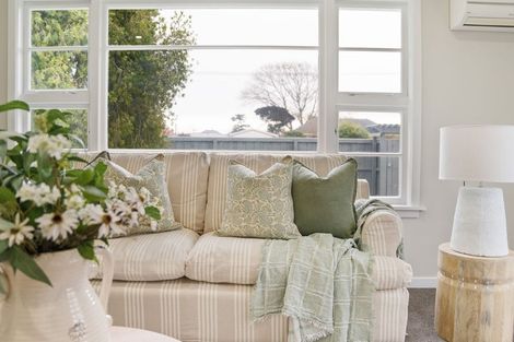 Photo of property in 43 Vivian Street, Burwood, Christchurch, 8083