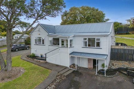 Photo of property in 3 Gow Street, Helensville, 0800