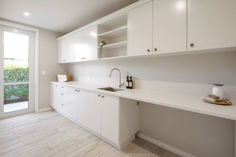 Photo of property in 129 Saint Kilda Road, Cambridge, 3434