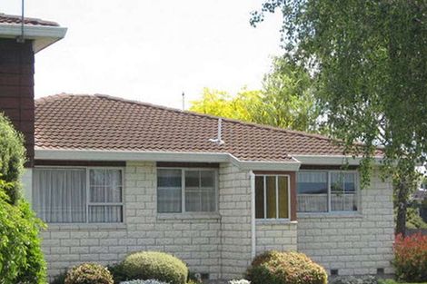 Photo of property in 5 Salford Avenue, Redwood, Christchurch, 8051