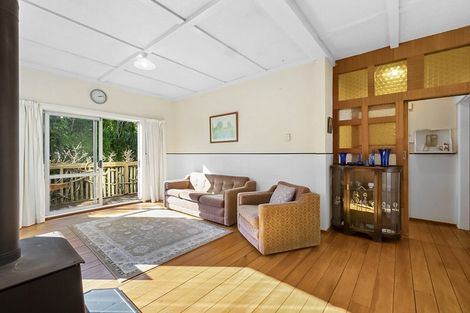 Photo of property in 1 Queens Road, Glen Avon, New Plymouth, 4312