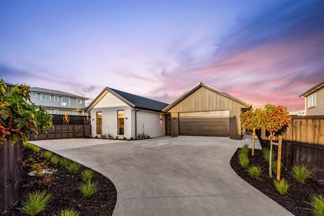 Photo of property in 5 Canoe Lane, Riverhead, 0820