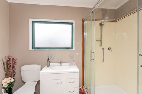 Photo of property in 6 Mavis Avenue, Waikawa Beach, Manakau, 5573