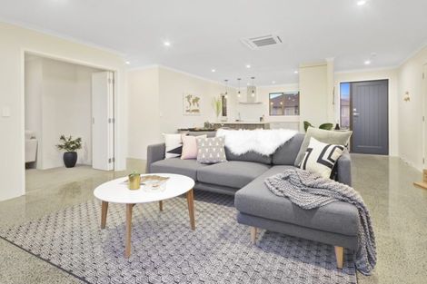 Photo of property in 3 Captain Rings Drive, Papakura, 2110