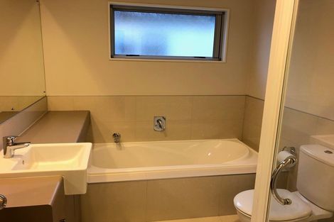 Photo of property in 96 Flat Bush School Road, Flat Bush, Auckland, 2019