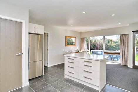 Photo of property in 9 Coates Place, Rangiora, 7400