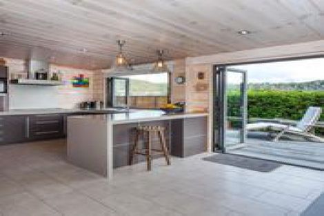 Photo of property in 32 Saint Andrews Drive, Pauanui, Hikuai, 3579