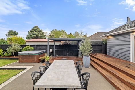Photo of property in 180 Grahams Road, Burnside, Christchurch, 8053