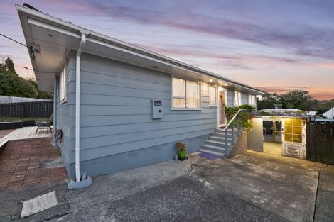 Photo of property in 12 Helena Street, Massey, Auckland, 0614