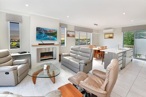 Photo of property in 14 Kiwa Crescent, Gulf Harbour, Whangaparaoa, 0930