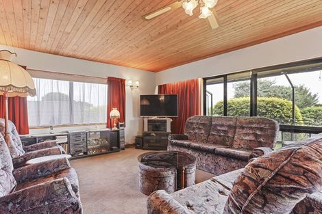 Photo of property in 80 Regency Crescent, Redwood, Christchurch, 8051