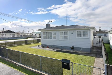 Photo of property in 19 Derby Street, Feilding, 4702