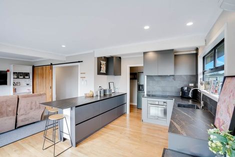 Photo of property in 15 Bruce Avenue, Glenview, Hamilton, 3206