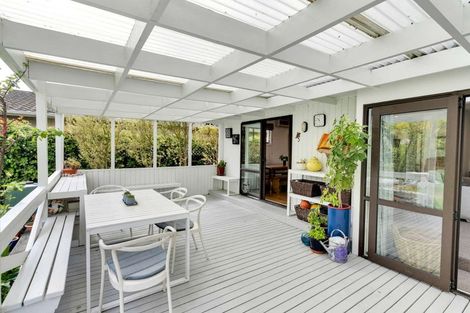 Photo of property in 10 Claxton Place, Saint Martins, Christchurch, 8022