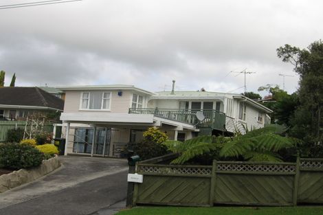 Photo of property in 1/7 Tui Vale Road, Shelly Park, Auckland, 2014