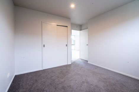 Photo of property in 2 Matakanui Lane, Wanaka, 9305