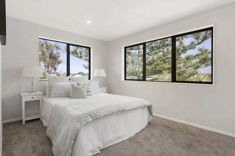 Photo of property in 654d Te Atatu Road, Te Atatu Peninsula, Auckland, 0610